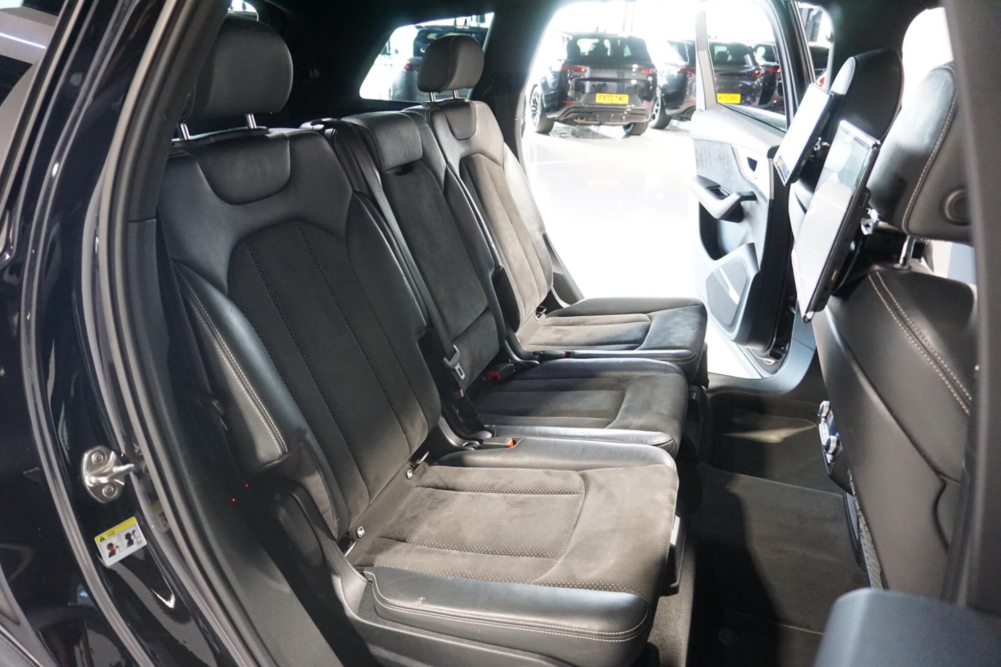 Audi Q7 3.0 TDI V6 50 S line SUV 5dr Diesel Tiptronic quattro Euro 6 (s/s) (286 ps)